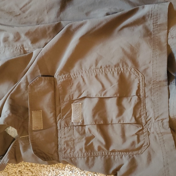 Columbia Sportswear OMNI-SHADE Sun Protection Mens Shorts Size XL - Picture 4 of 12